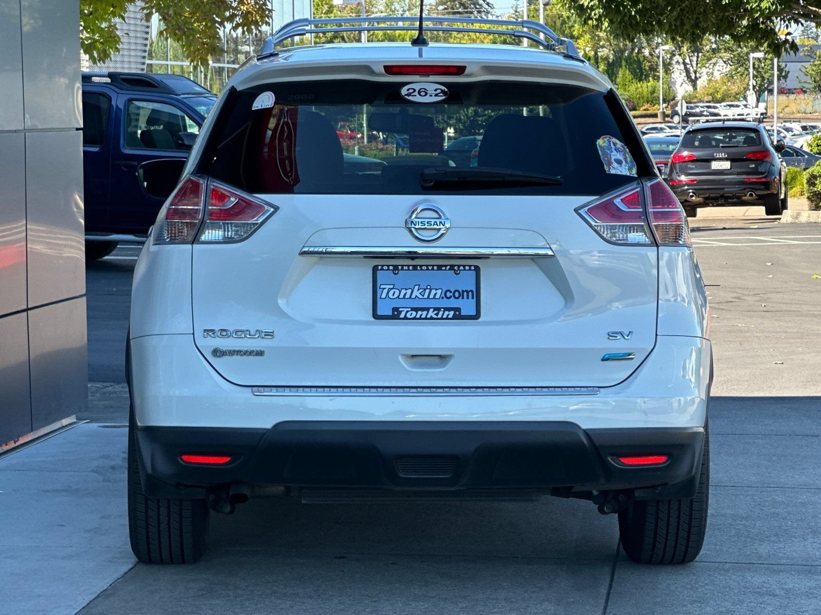 Used 2014 Nissan Rogue SV w/ SV Premium Package FWD image 4