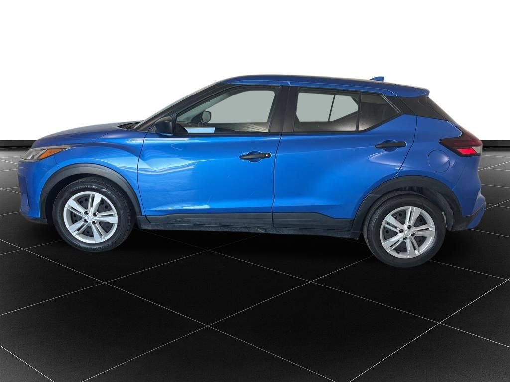 Used 2021 Nissan Kicks S image 2