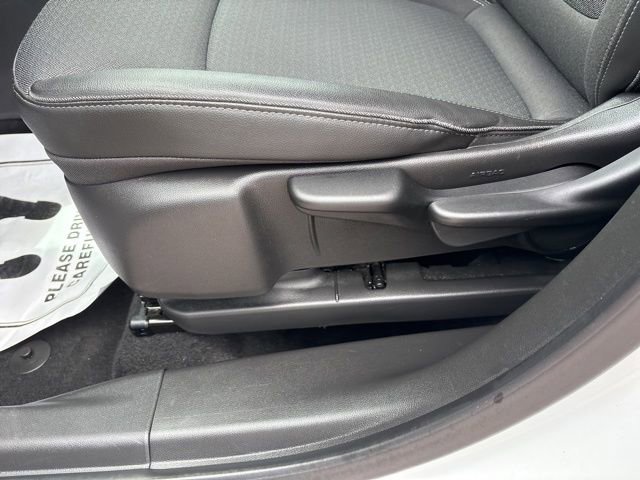Certified 2025 Buick Encore GX Preferred AWD/4WD image 12
