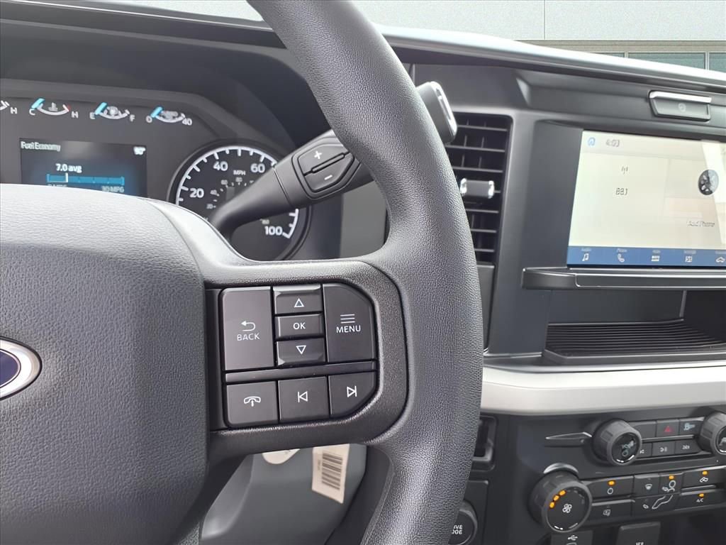 New 2025 Ford F550 2WD Regular Cab Super Duty image 6