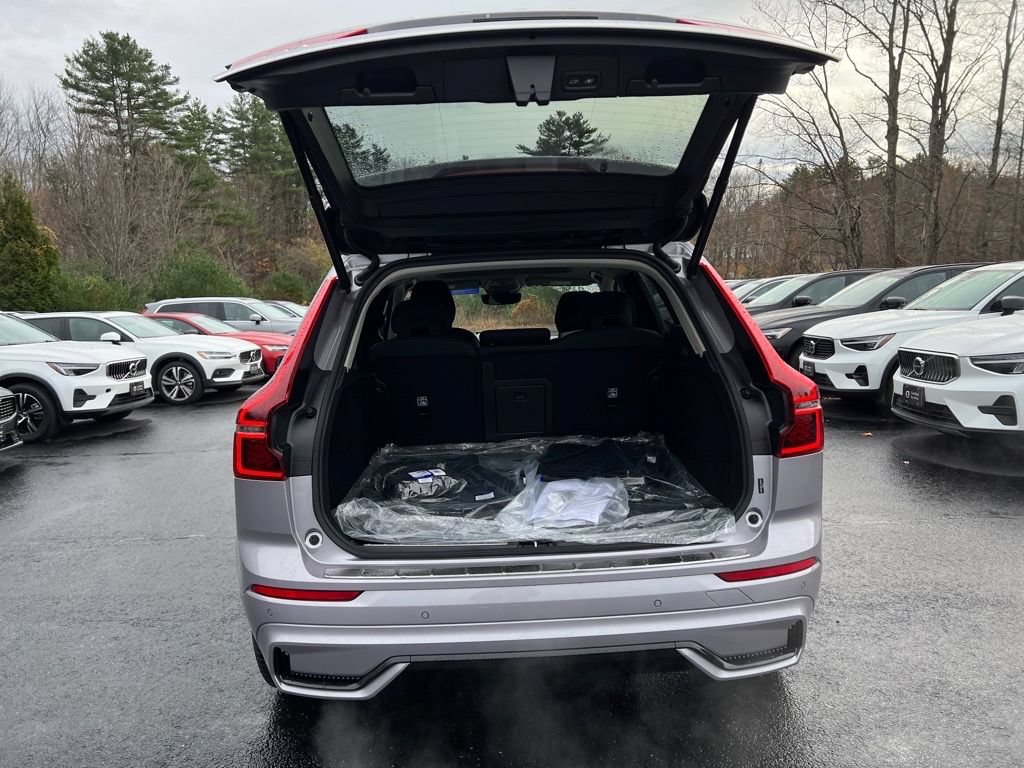 New 2026 Volvo XC60 B5 Plus w/ Protection Package Premier AWD/4WD image 26