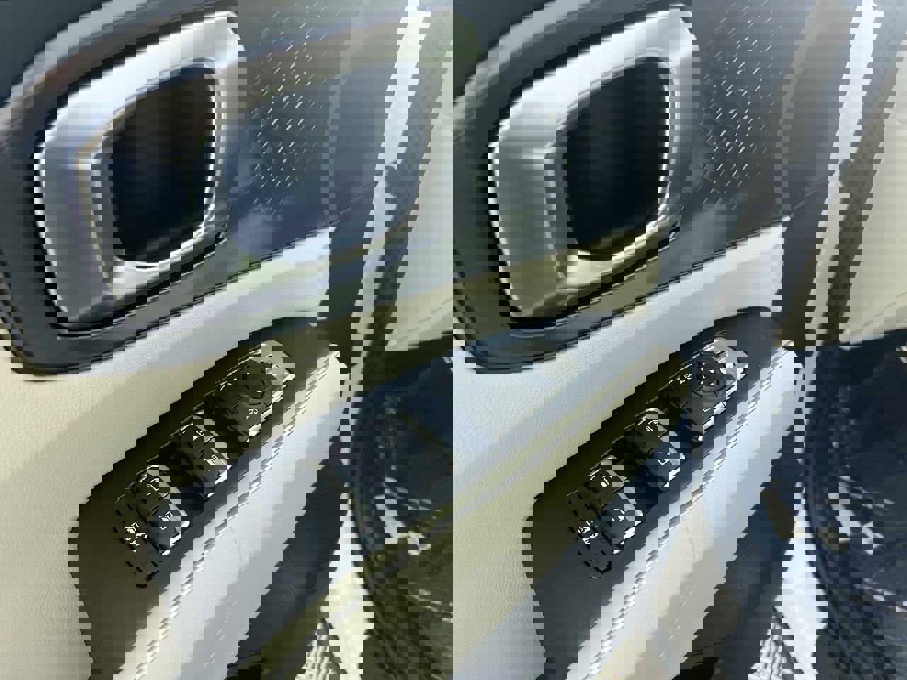 New 2026 Kia Sorento EX w/ EX Premium Package FWD image 16