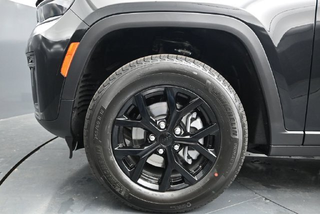 New 2026 Jeep Grand Cherokee Altitude AWD/4WD image 14