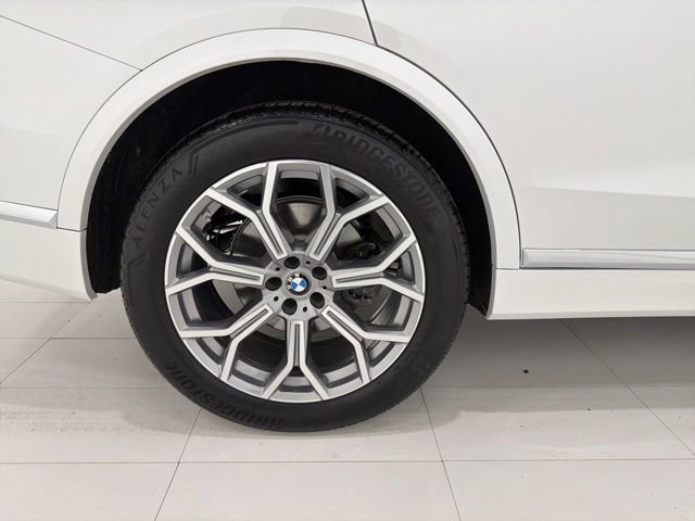 Used 2026 BMW X7 xDrive40i image 48