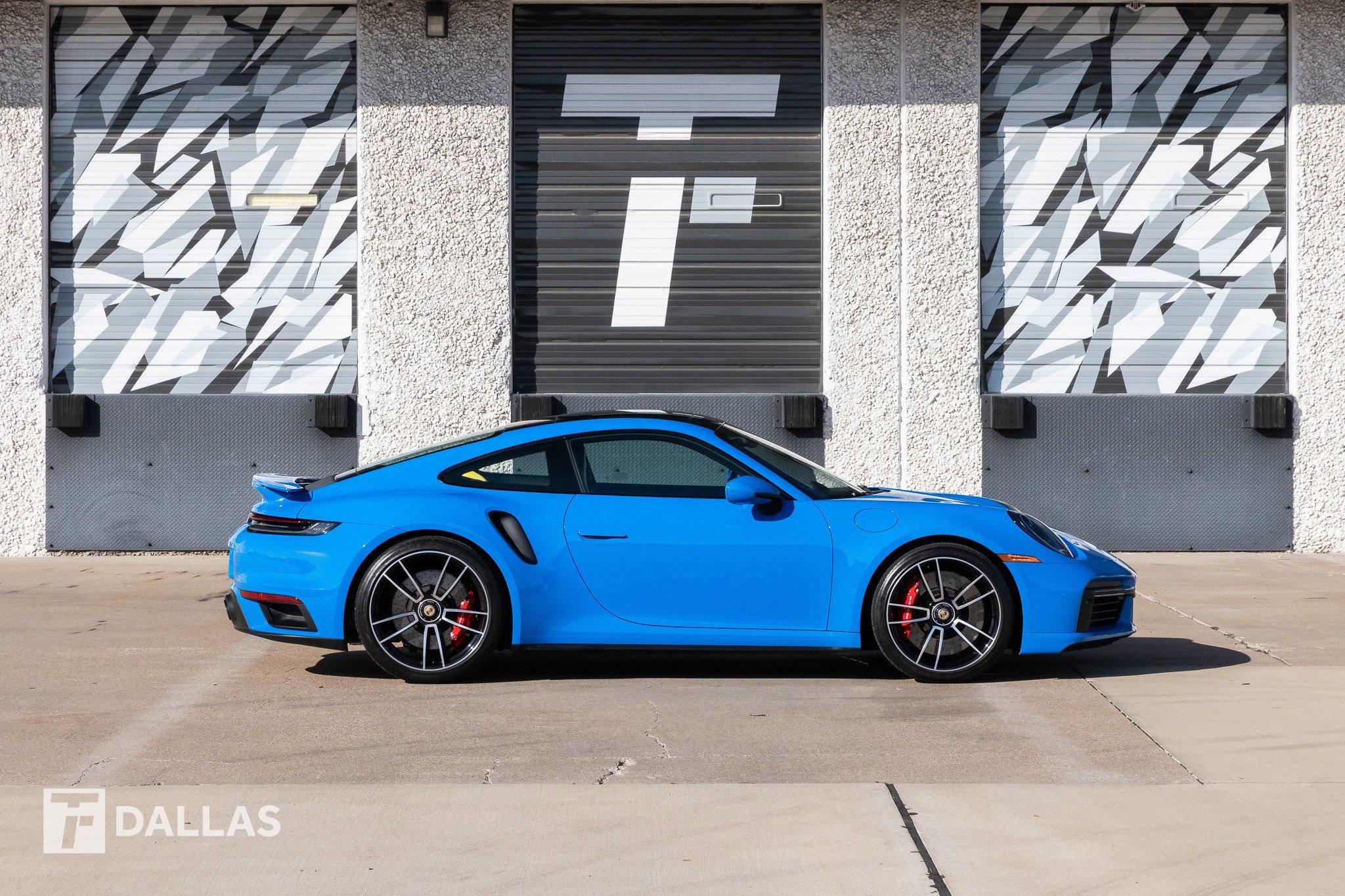 Used 2022 Porsche 911 Turbo image 19