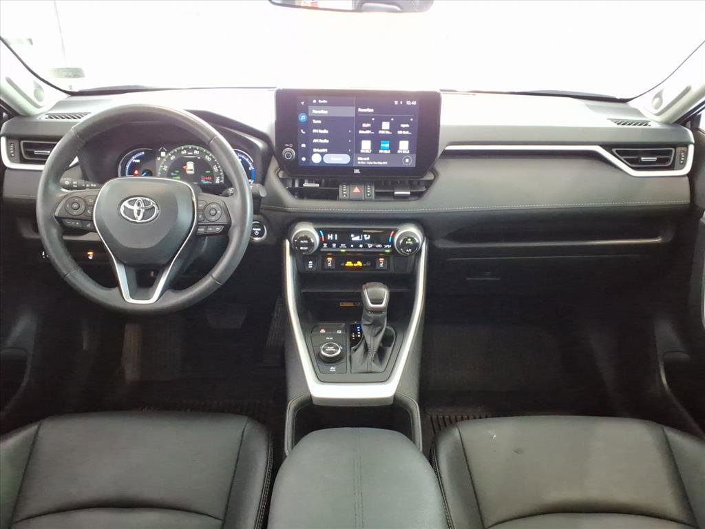 Used 2023 Toyota RAV4 XLE Premium image 11