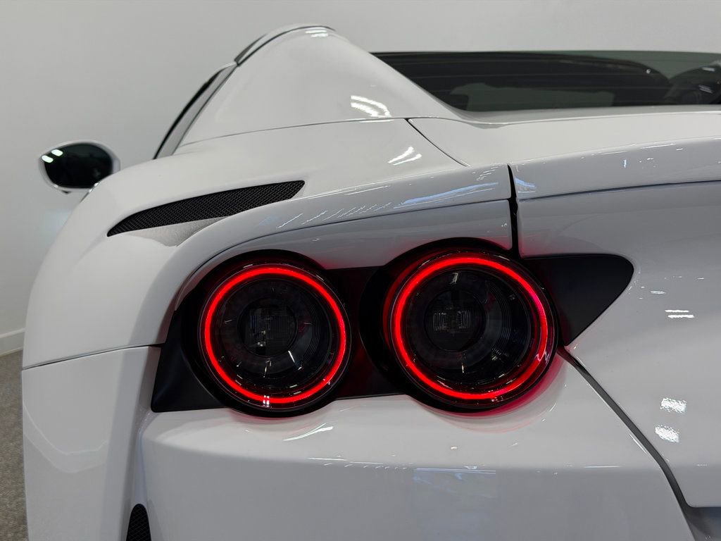 Used 2023 Ferrari 812 GTS RWD image 34