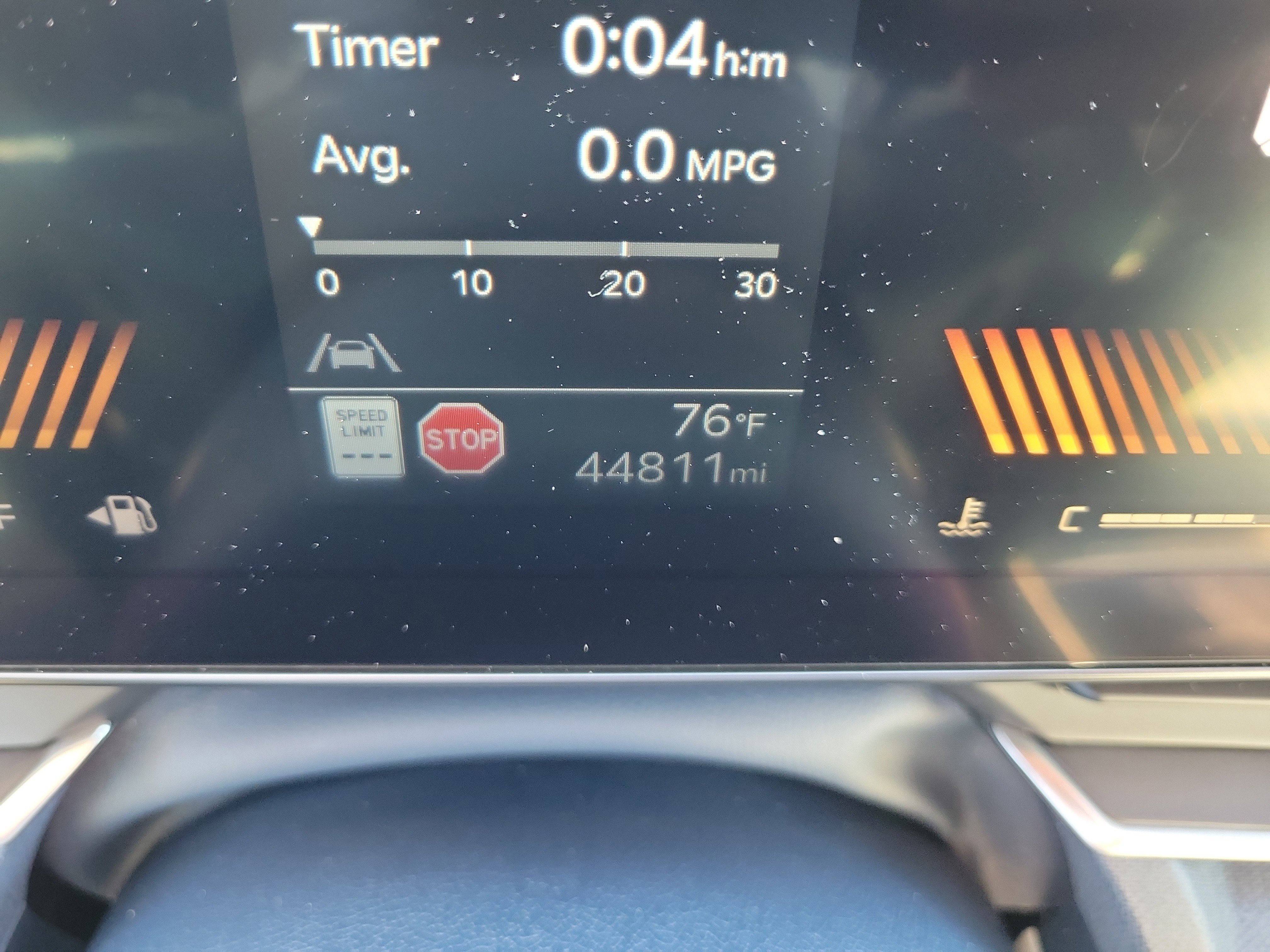 Certified 2025 Kia Carnival EX image 27