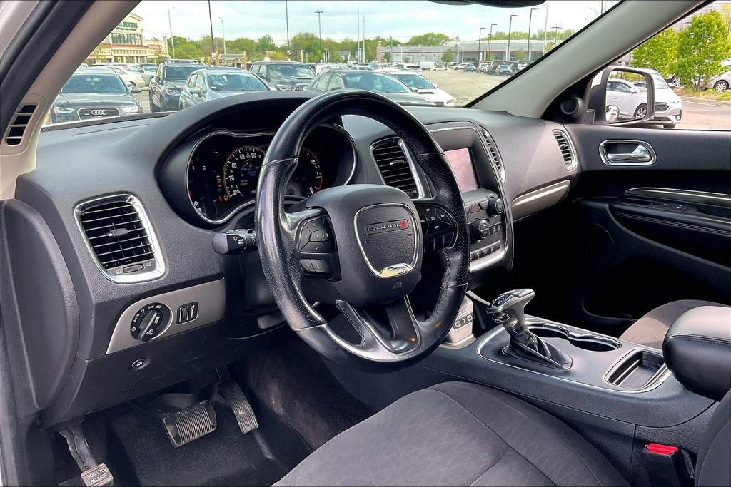Used 2018 Dodge Durango SXT w/ 3rd Row Seating Group RWD image 17
