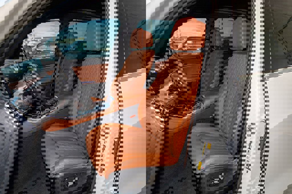 New 2026 BMW X5 xDrive50e image 30