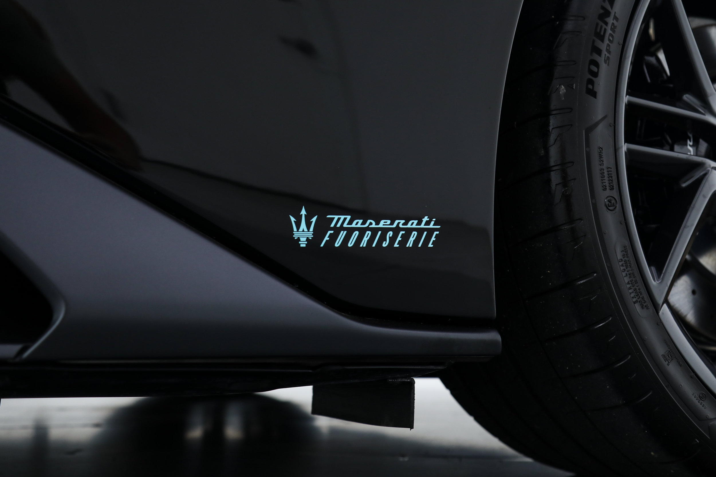 Used 2025 Maserati MC20 Coupe RWD image 22
