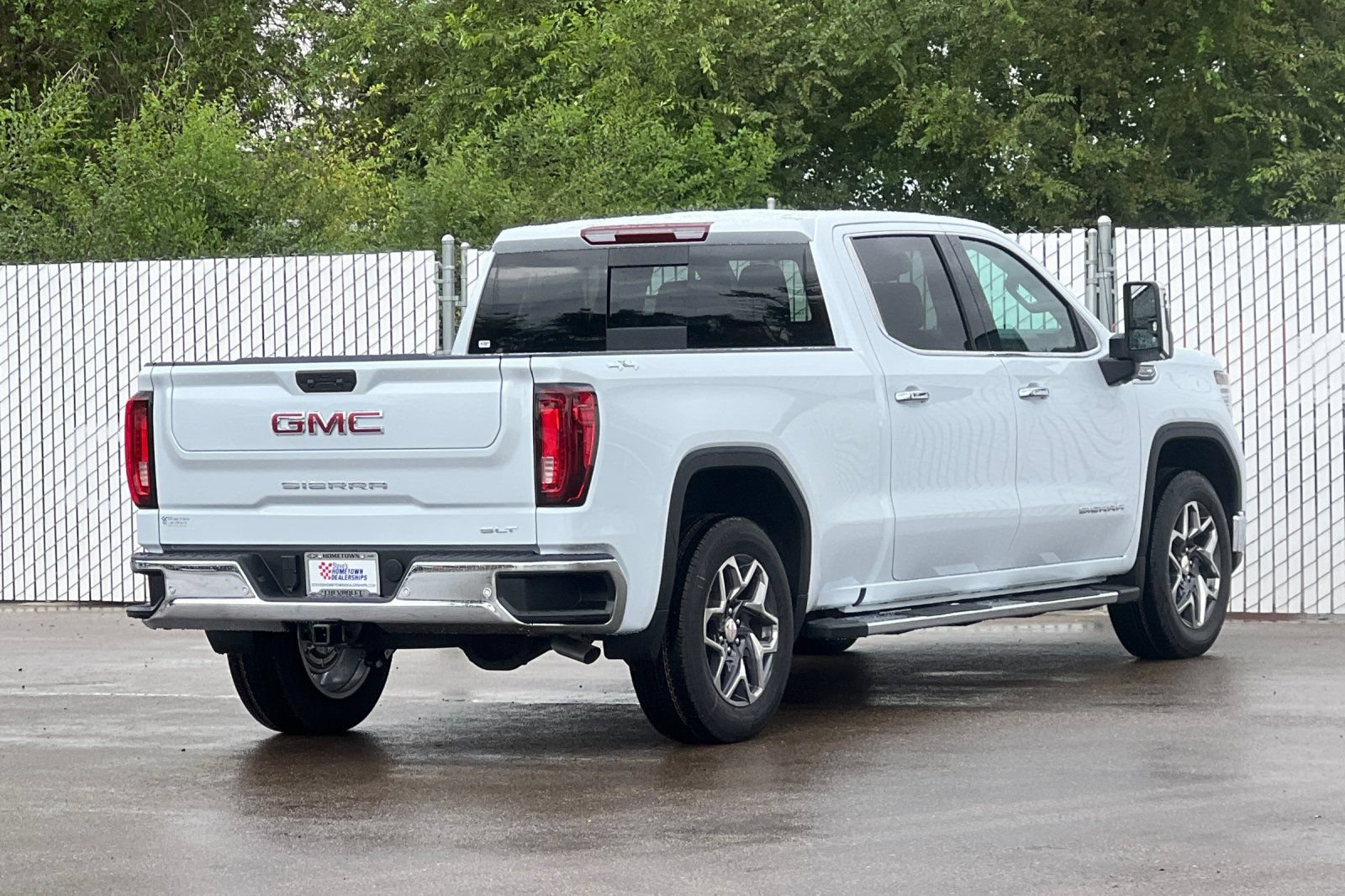 New 2026 GMC Sierra 1500 SLT w/ SLT Premium Plus Package AWD/4WD image 4
