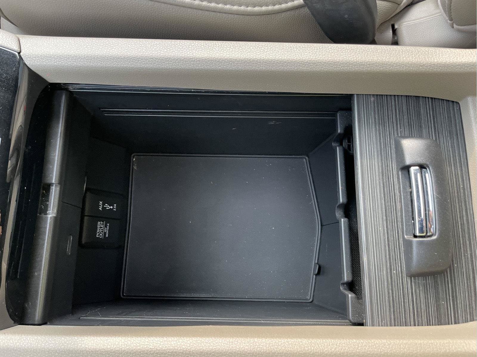 Used 2018 Honda Pilot Touring image 32