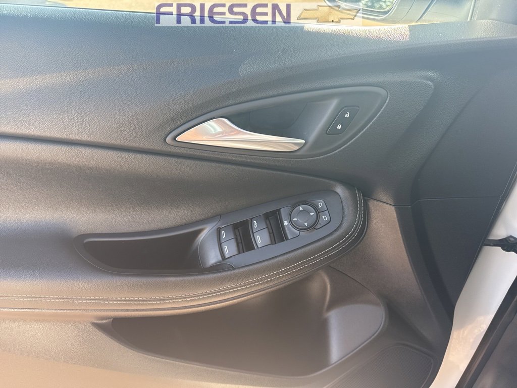 Used 2024 Buick Encore GX Preferred w/ Advanced Technology Package image 9