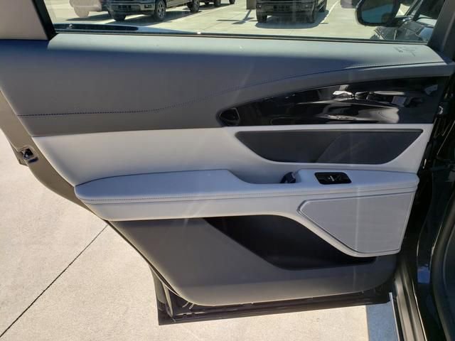 New 2026 Lincoln Nautilus Premier image 13