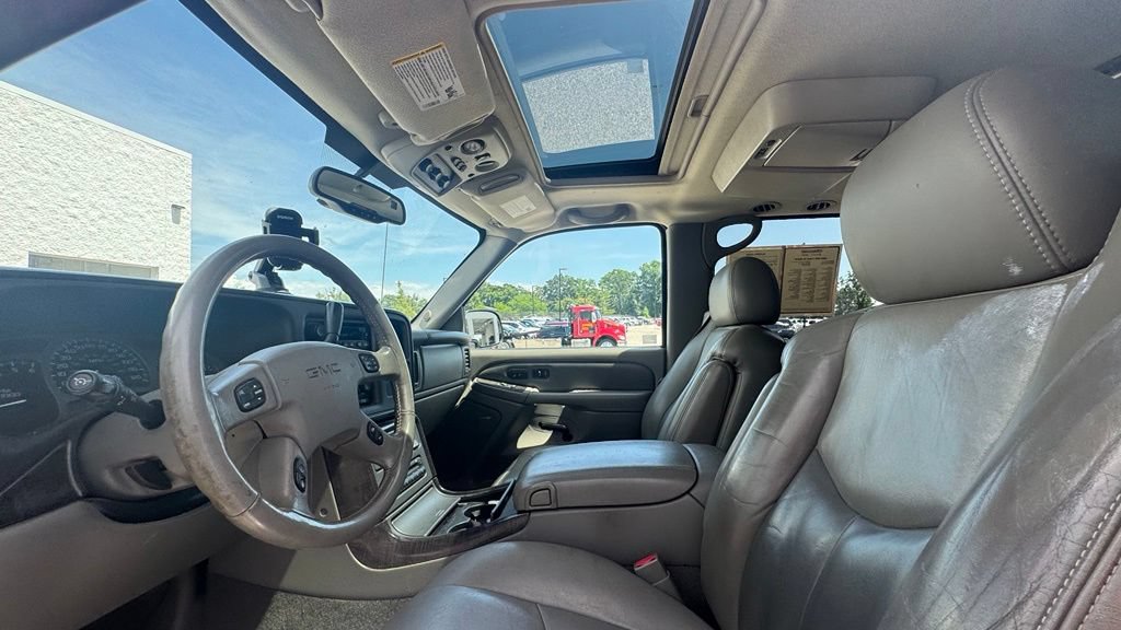 Used 2004 GMC Yukon XL Denali AWD/4WD image 20