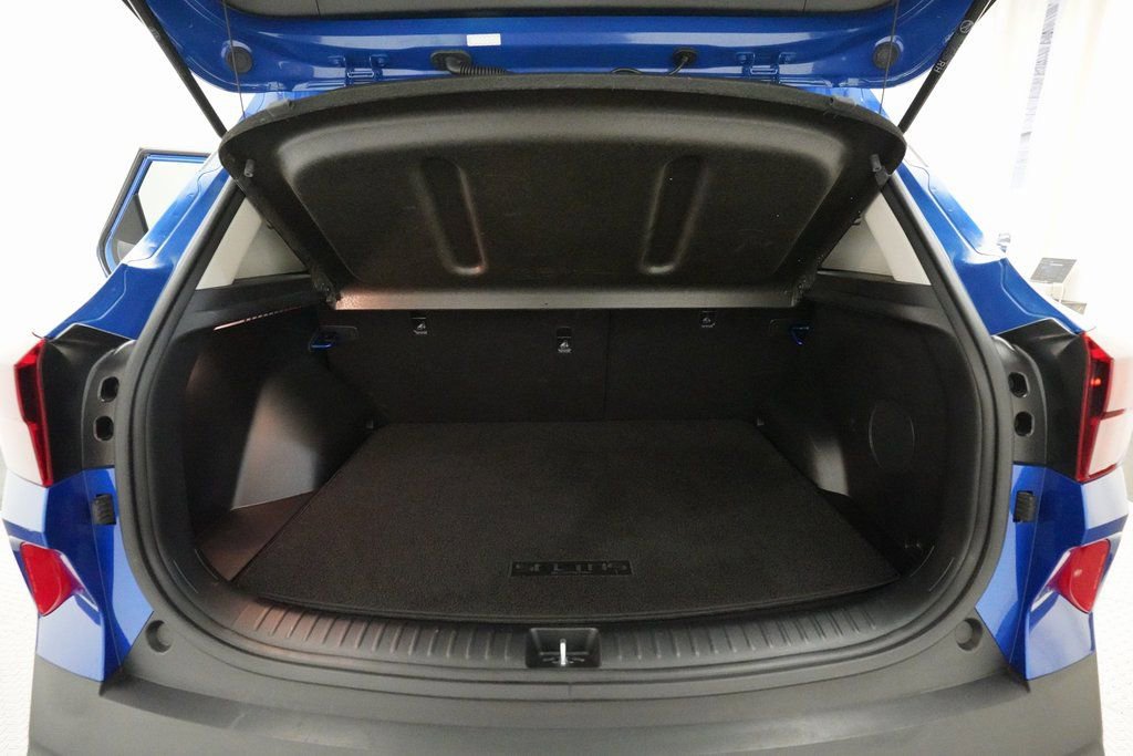 Used 2021 Kia Seltos SX w/ SX Sunroof Package image 10