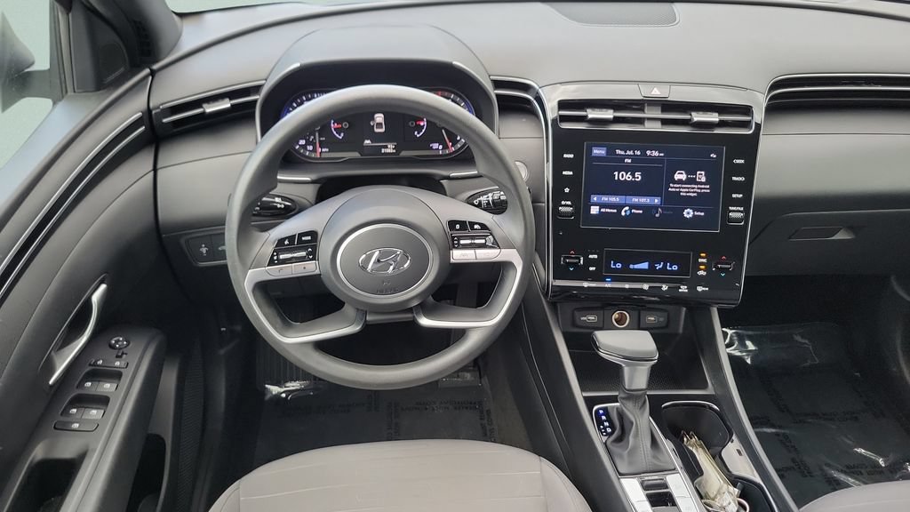 Certified 2024 Hyundai Santa Cruz SEL FWD image 12