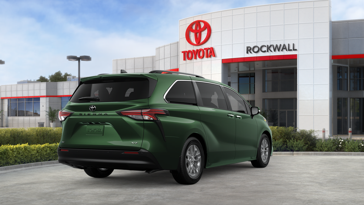 New 2026 Toyota Sienna XLE FWD image 38