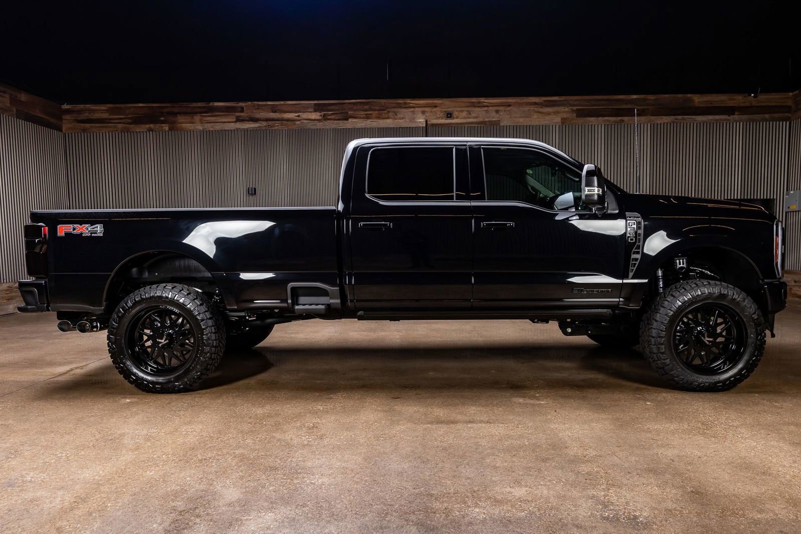 Used 2026 Ford F350 Platinum w/ Platinum Plus Package image 11