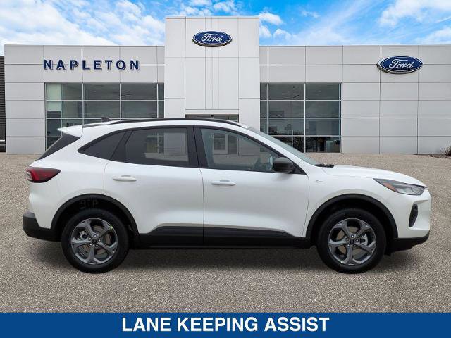 New 2025 Ford Escape ST-Line w/ Cold Weather Package image 37