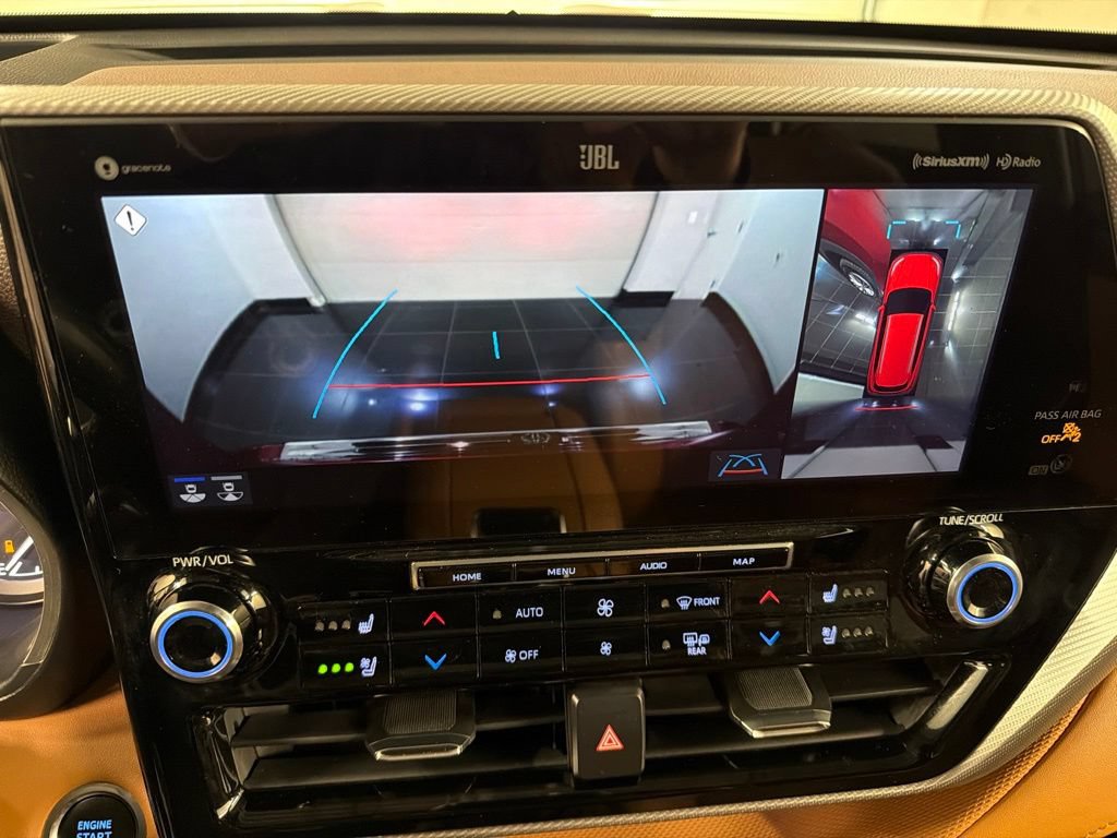 Used 2020 Toyota Highlander Platinum AWD/4WD image 13