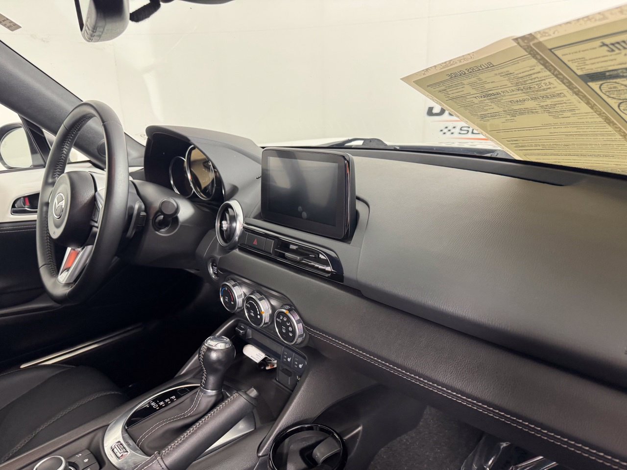 Used 2021 MAZDA MX-5 Miata RF Grand Touring RWD image 25