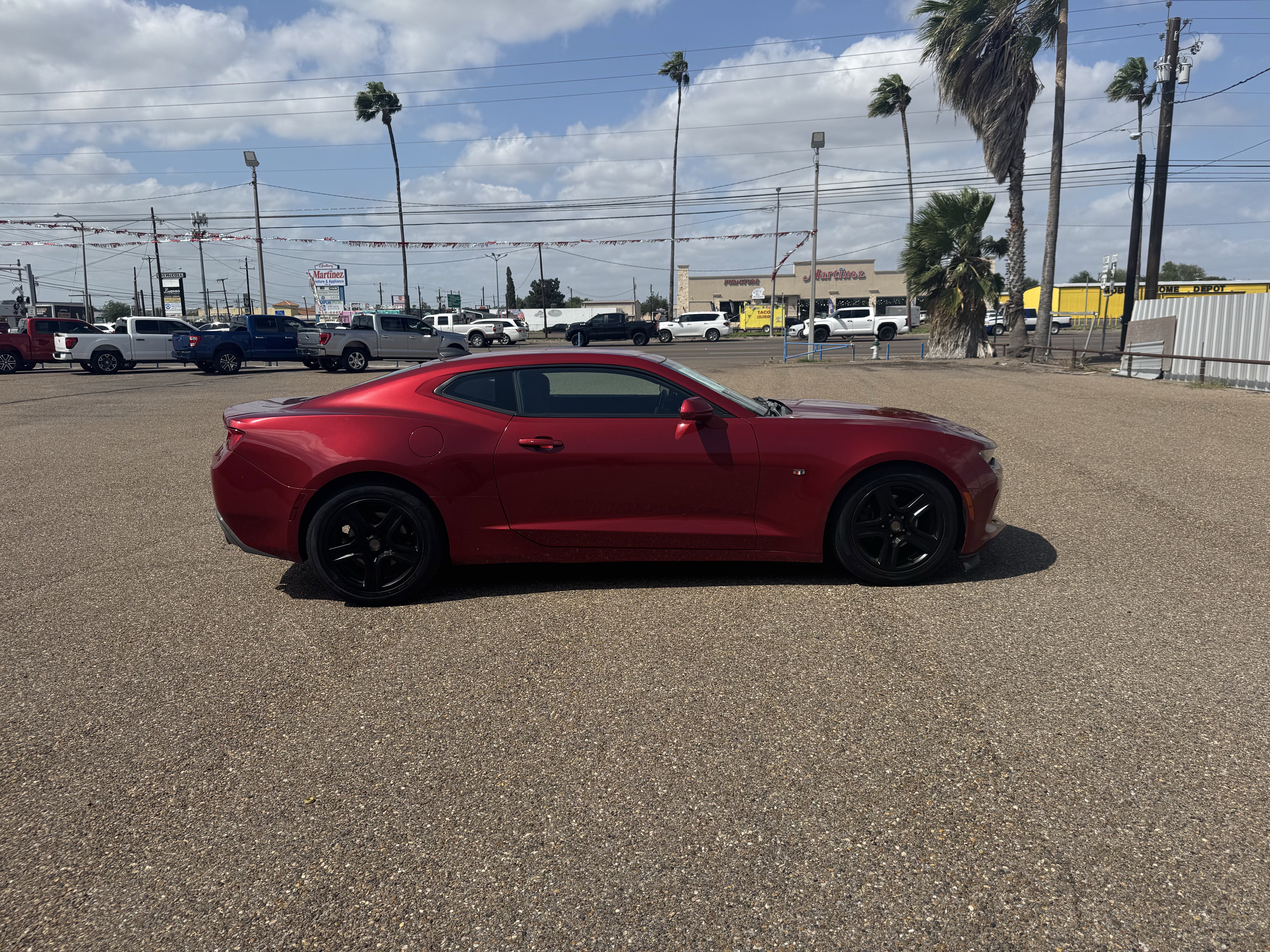 Used 2016 Chevrolet Camaro LT RWD image 4