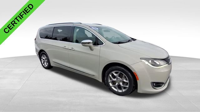 Used 2019 Chrysler Pacifica Limited video 3