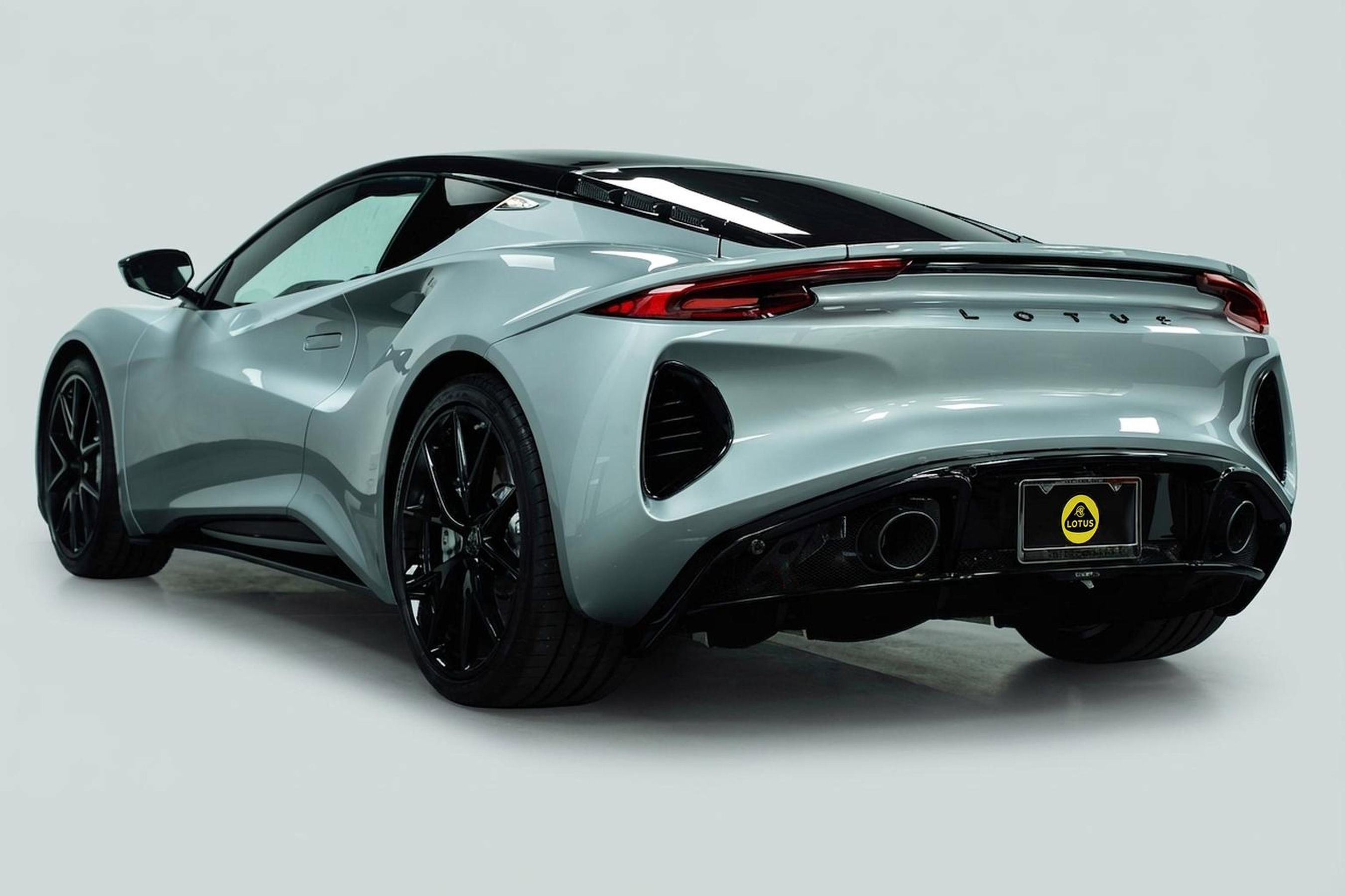 New 2026 Lotus Emira SE image 12