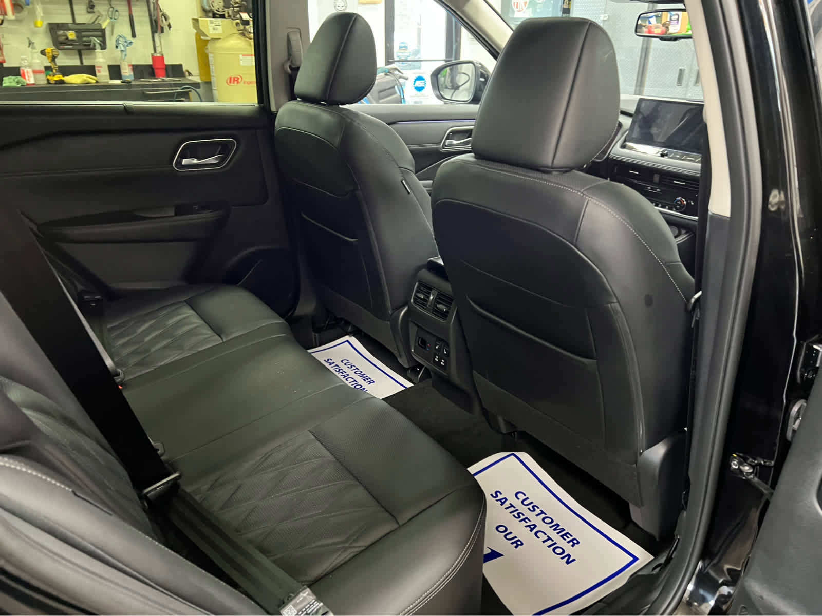 Used 2024 Nissan Rogue Platinum w/ Platinum Premium Package image 28