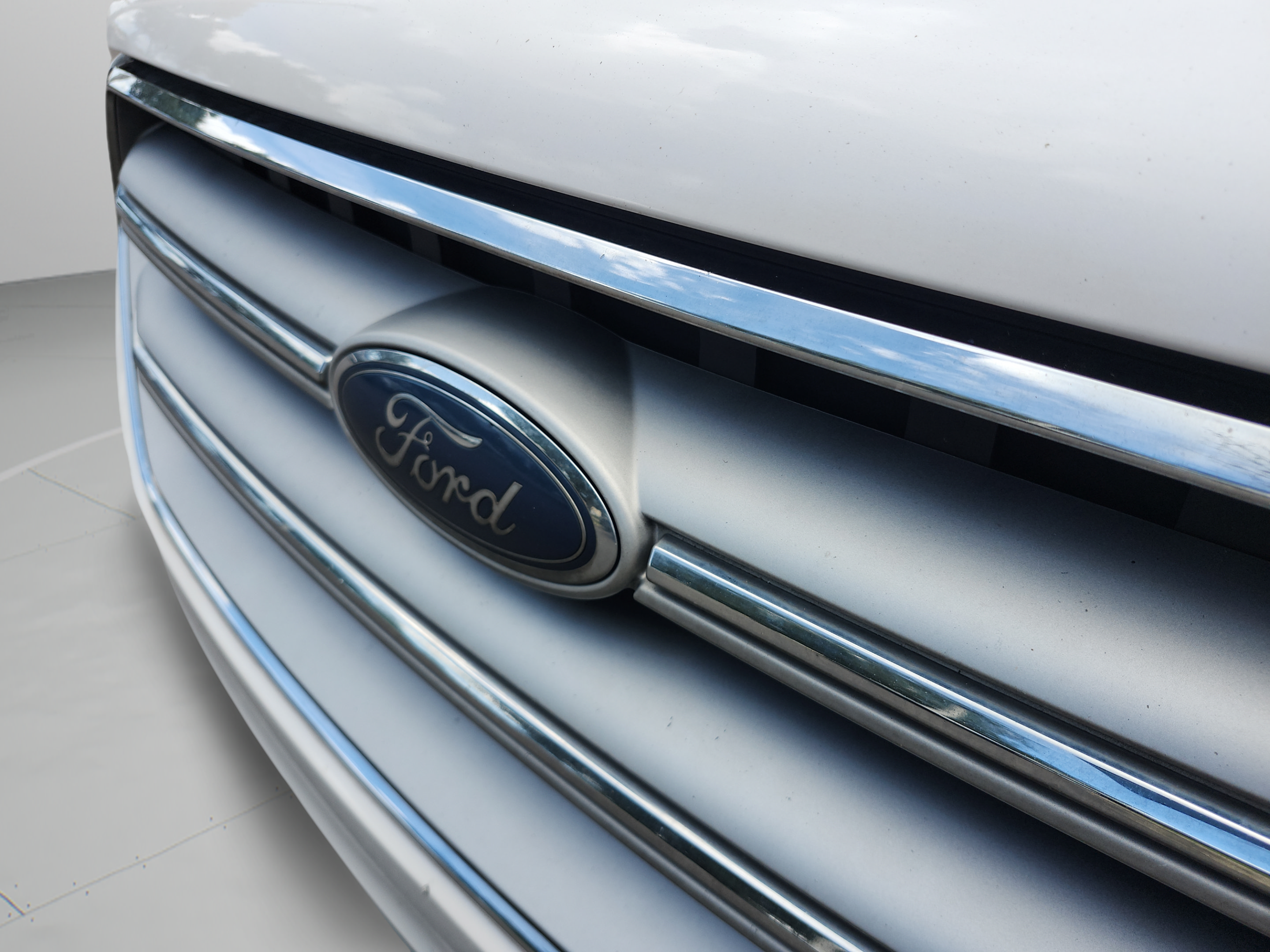 Used 2019 Ford Escape SEL FWD image 28