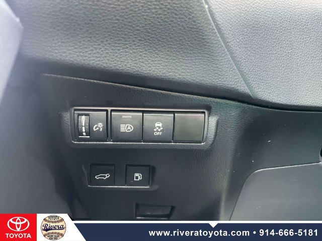 Used 2024 Toyota Corolla Cross AWD Hybrid w/ Convenience Package image 20