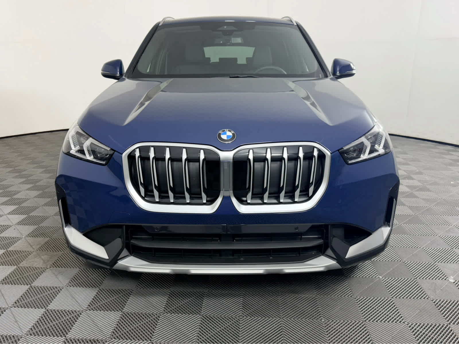 New 2027 BMW X1 xDrive28i AWD/4WD image 8