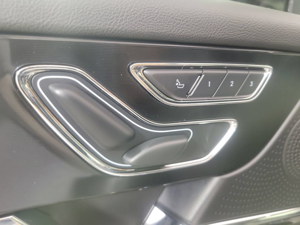 Certified 2025 Lincoln Corsair FWD image 17