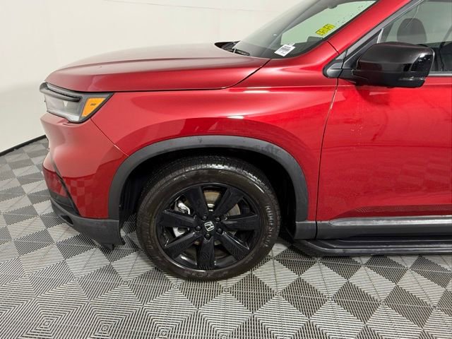Used 2025 Honda Pilot Black Edition image 12