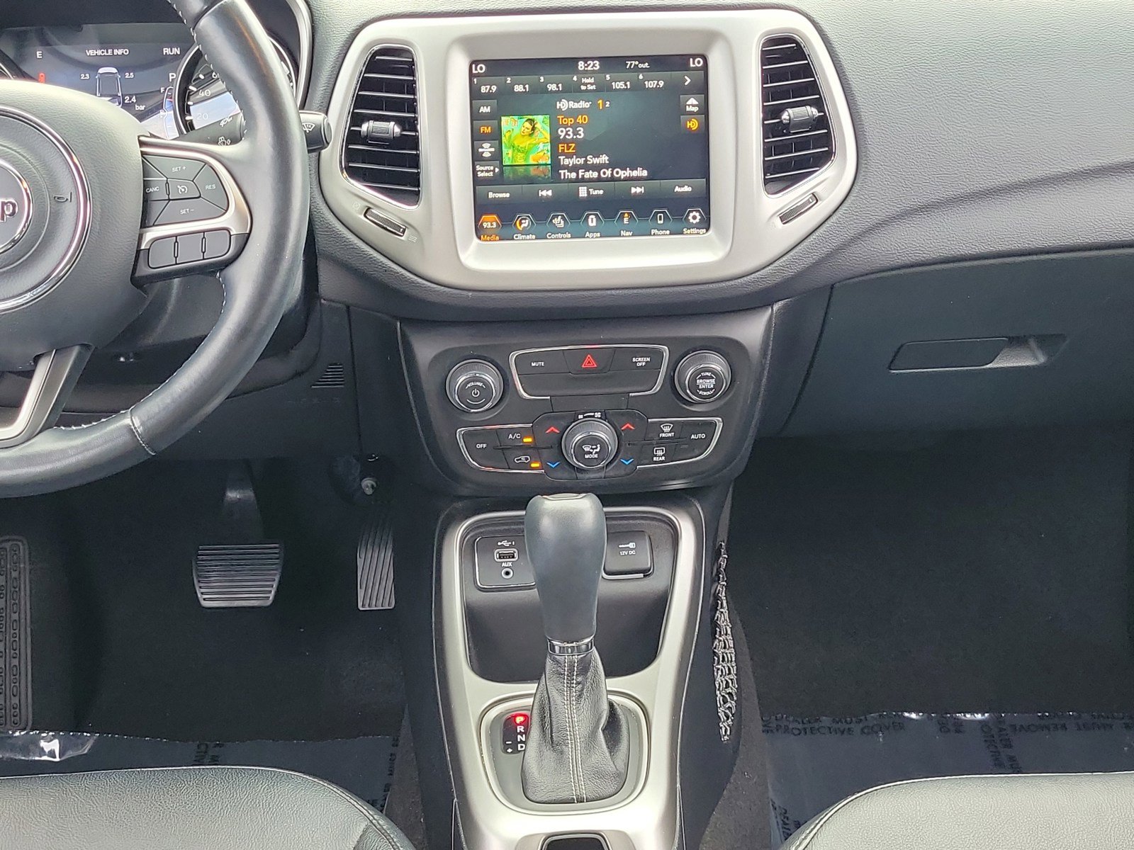 Used 2021 Jeep Compass Latitude FWD image 29