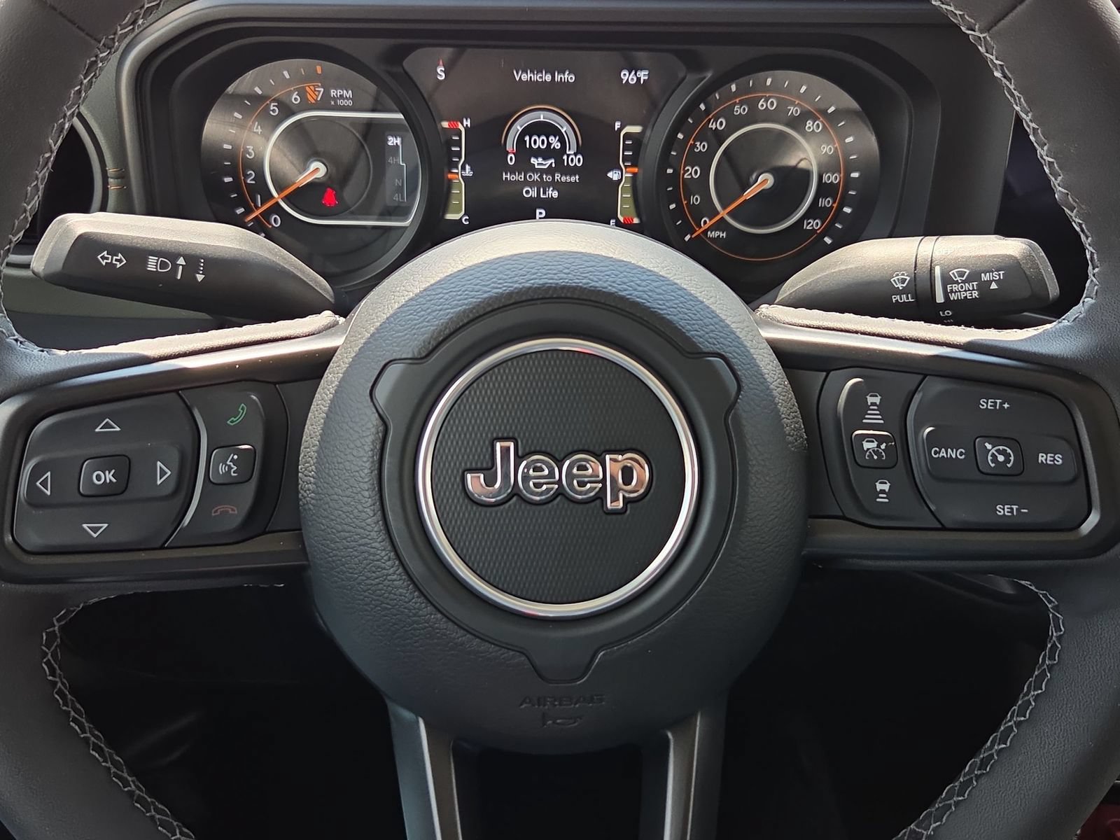 Used 2025 Jeep Gladiator Mojave w/ Convenience Group AWD/4WD image 11