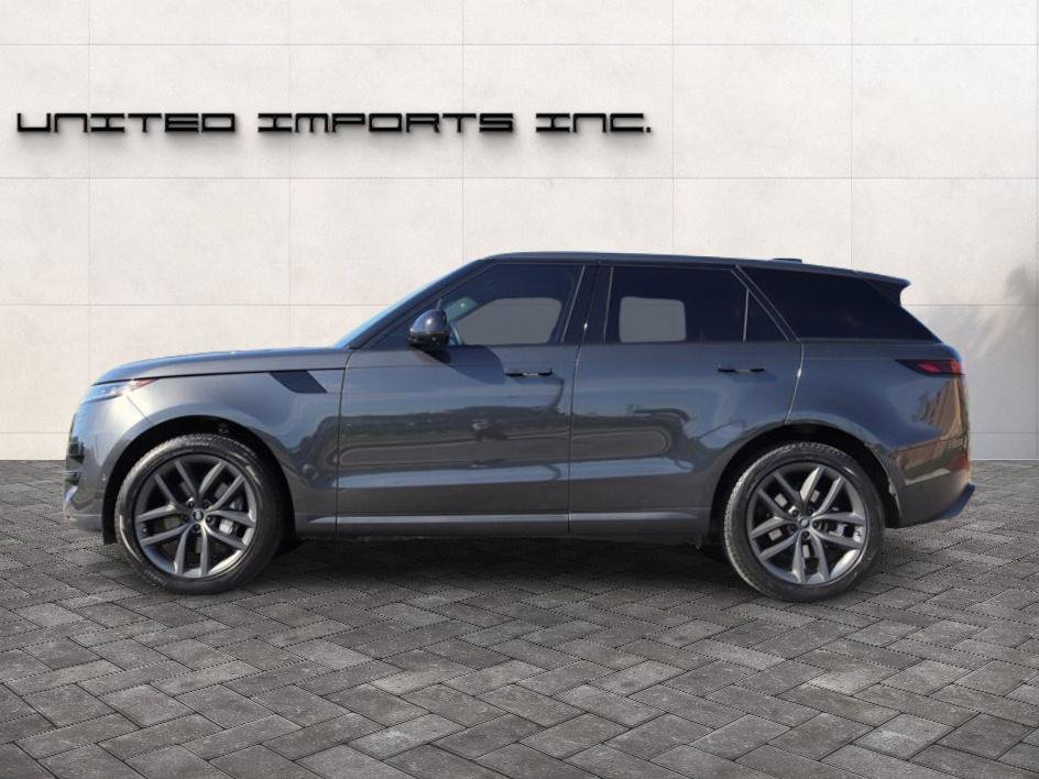 Used 2024 Land Rover Range Rover Sport SE AWD/4WD image 5