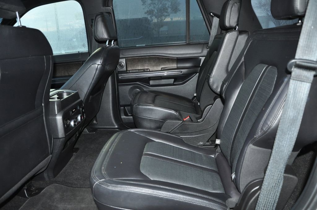 Used 2021 Ford Expedition Limited image 12