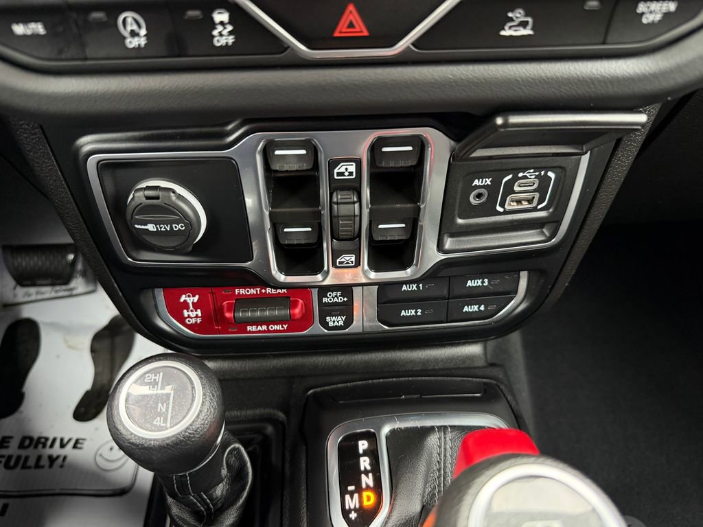 Used 2024 Jeep Gladiator Rubicon w/ Technology Group image 23