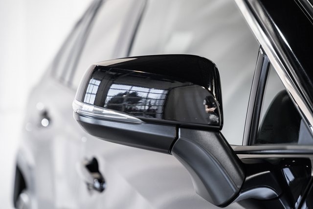 Used 2020 Toyota RAV4 XLE Premium image 12