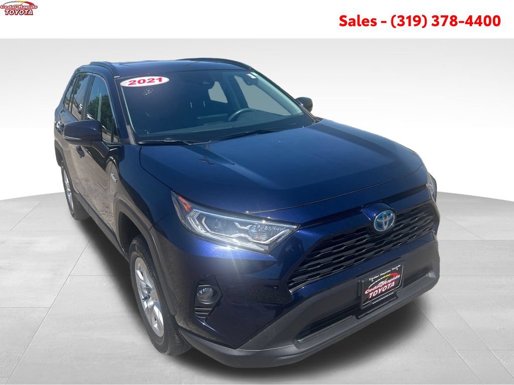 Certified 2021 Toyota RAV4 XLE w/ Convenience Package AWD/4WD image 10