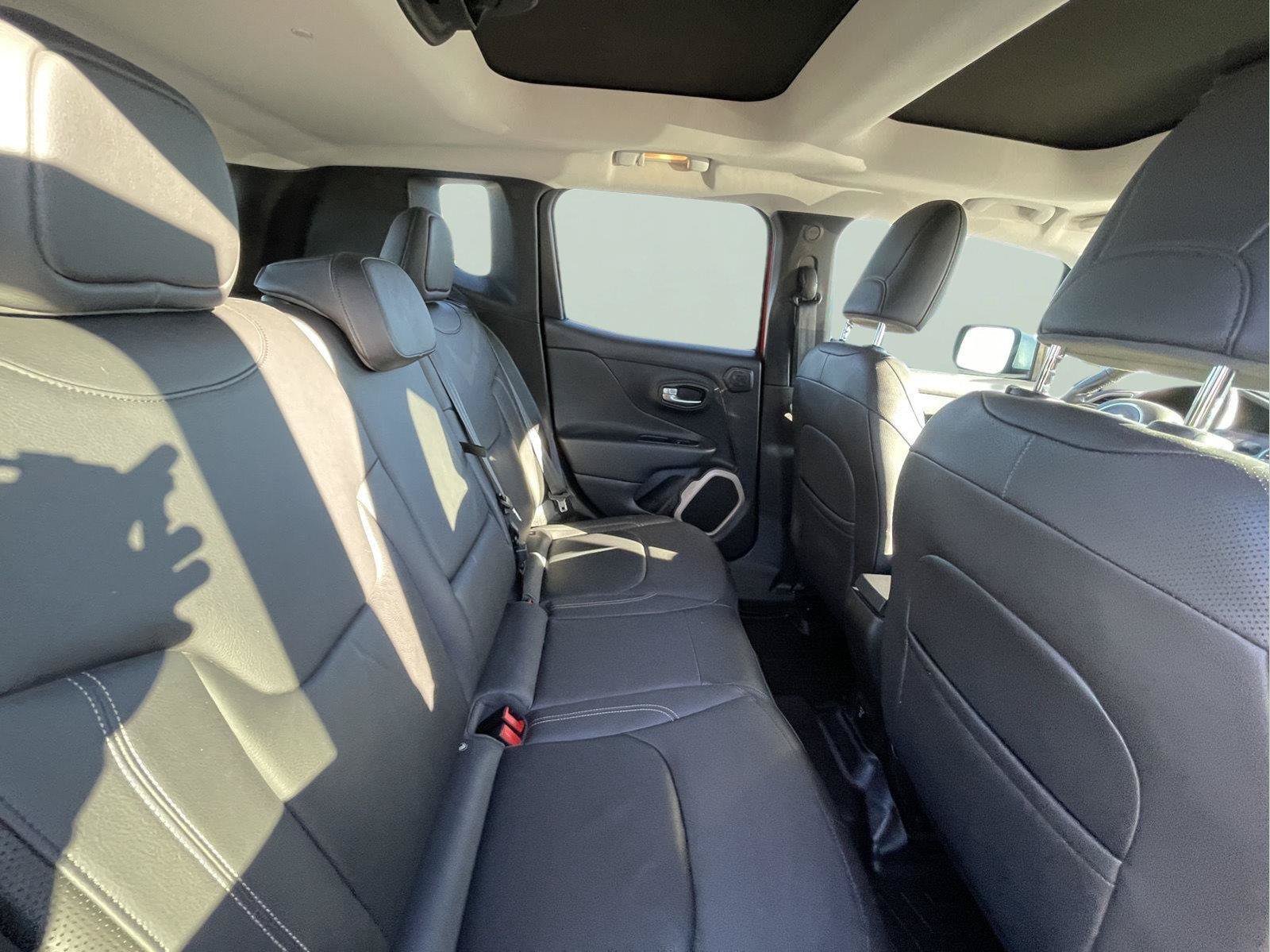 Used 2015 Jeep Renegade Limited AWD/4WD image 22