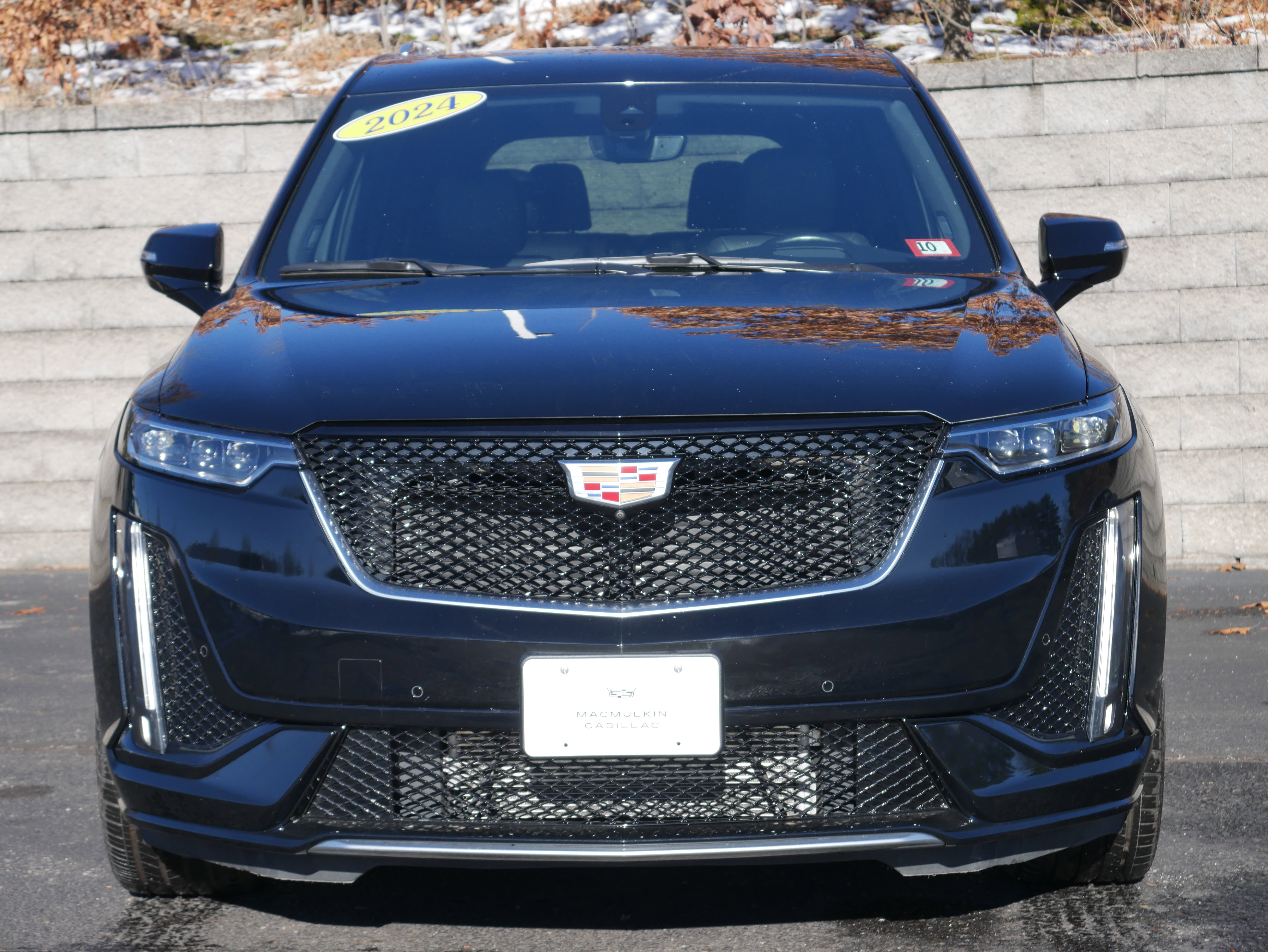Certified 2024 Cadillac XT6 Sport w/ Technology Package image 2