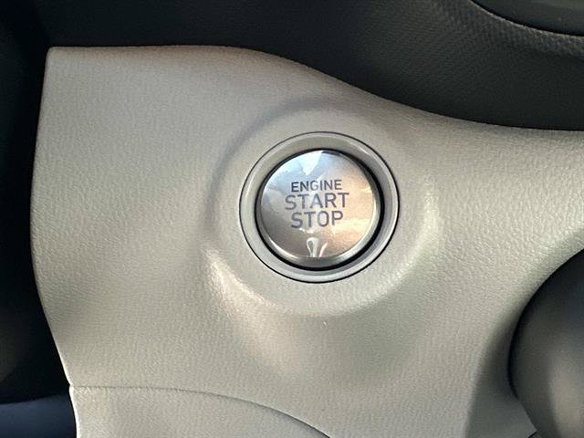 New 2026 Hyundai Venue SEL FWD image 19