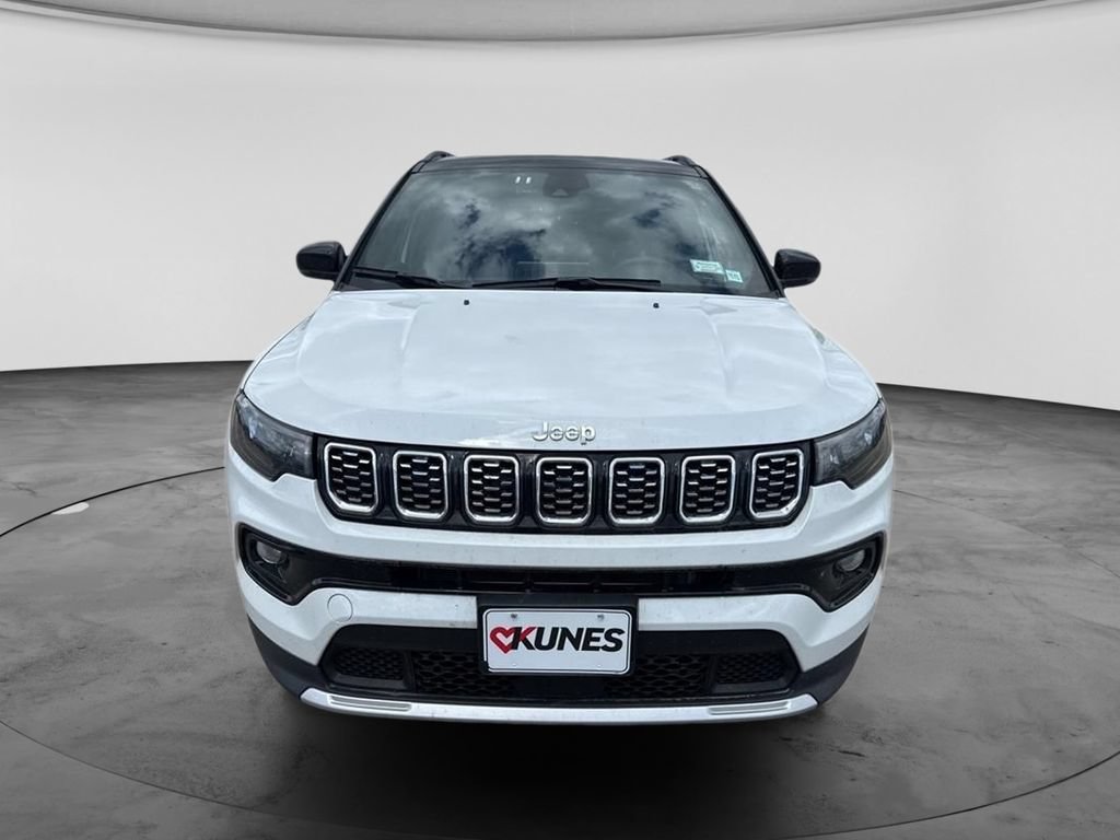 Used 2025 Jeep Compass Limited AWD/4WD image 8