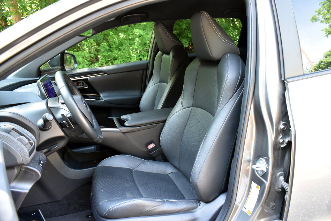 Used 2023 Subaru Solterra AWD image 14