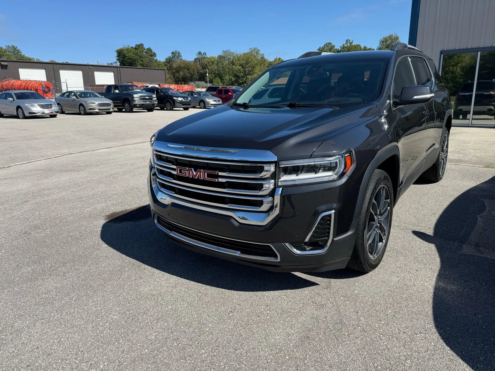 Used 2020 GMC Acadia SLT w/ Driver Alert Package II image 20