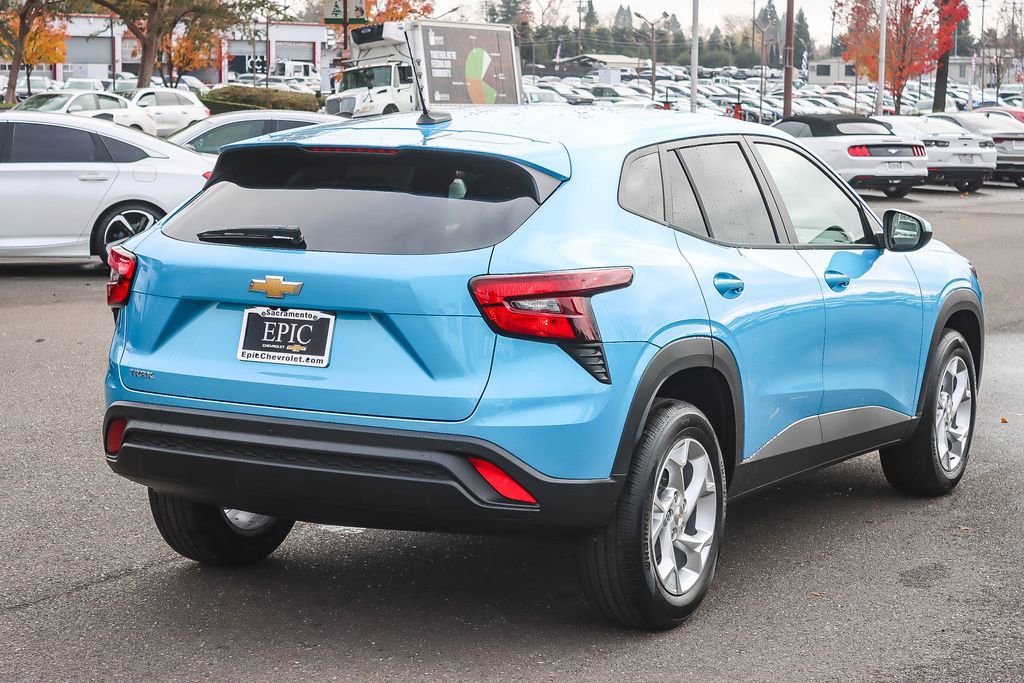 New 2026 Chevrolet Trax LS w/ LS Convenience Package image 4